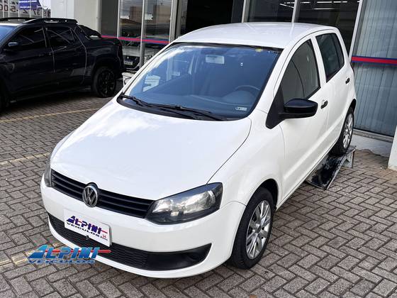 VOLKSWAGEN FOX 1.0 MI 8V FLEX 4P MANUAL VOLKSWAGEN FOX 1.0 MI 8V FLEX 4P MANUAL